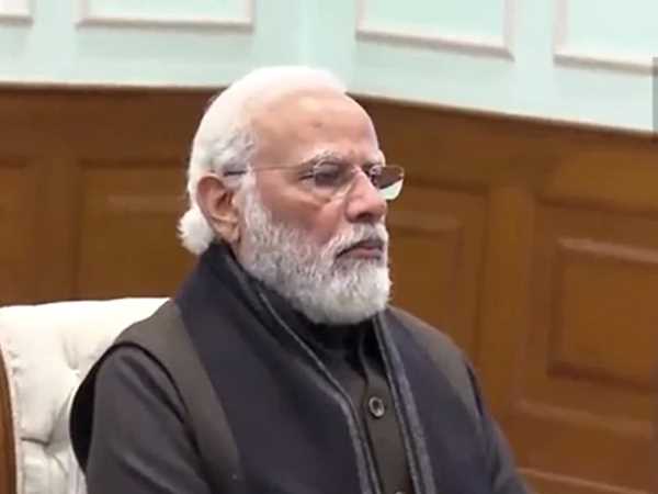 ओमिक्राॅन के बढ़ते मामलों के बीच मोदी ने की समीक्षा बैठक, कहा- हमें सतर्क और सावधान रहना चाहिए